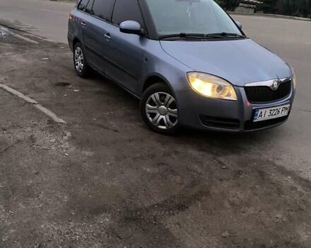 Сірий Шкода Фабія, об'ємом двигуна 1.39 л та пробігом 479 тис. км за 3550 $, фото 1 на Automoto.ua
