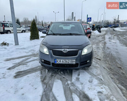 Сірий Шкода Фабія, об'ємом двигуна 1.4 л та пробігом 207 тис. км за 5400 $, фото 1 на Automoto.ua