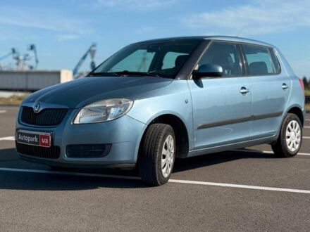Шкода Фабия 2008 в Львове на Automoto.ua Серый Шкода Фабия, объемом двигателя 1.2 л и пробегом 231 тыс. км за 4590 $, фото 1 на Automoto.ua