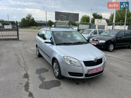 Сірий Шкода Фабія, об'ємом двигуна 1.39 л та пробігом 240 тис. км за 5600 $, фото 1 на Automoto.ua
