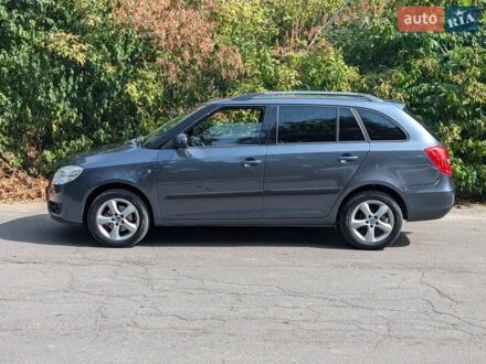 Серый Шкода Фабия, объемом двигателя 1.39 л и пробегом 165 тыс. км за 6500 $, фото 1 на Automoto.ua