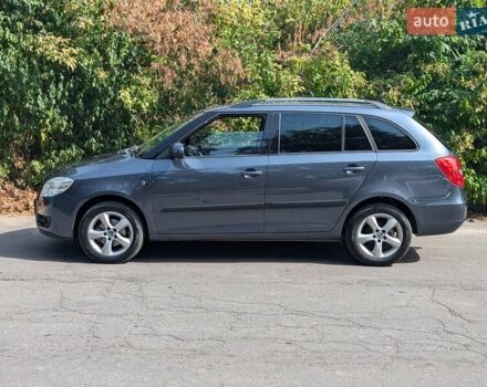 Шкода Фабия 2008 в Ровно на Automoto.ua Серый Шкода Фабия, объемом двигателя 1.39 л и пробегом 165 тыс. км за 6500 $, фото 1 на Automoto.ua