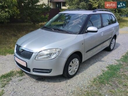 Шкода Фабия 2008 в Полтаве на Automoto.ua Серый Шкода Фабия, объемом двигателя 1.4 л и пробегом 221 тыс. км за 5500 $, фото 1 на Automoto.ua