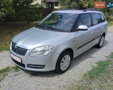 Сірий Шкода Фабія, об'ємом двигуна 1.4 л та пробігом 221 тис. км за 5500 $, фото 1 на Automoto.ua