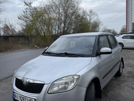 Сірий Шкода Фабія, об'ємом двигуна 1.4 л та пробігом 250 тис. км за 4100 $, фото 1 на Automoto.ua