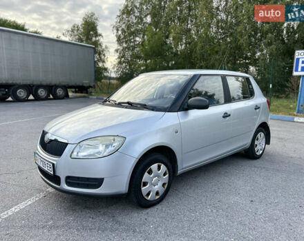 Серый Шкода Фабия, объемом двигателя 1.2 л и пробегом 160 тыс. км за 4999 $, фото 1 на Automoto.ua
