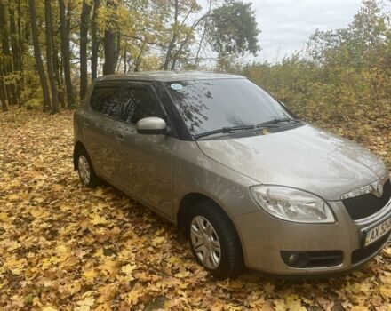 Сірий Шкода Фабія, об'ємом двигуна 1.4 л та пробігом 220 тис. км за 5200 $, фото 1 на Automoto.ua