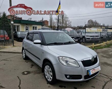 Серый Шкода Фабия, объемом двигателя 1.4 л и пробегом 185 тыс. км за 5999 $, фото 1 на Automoto.ua