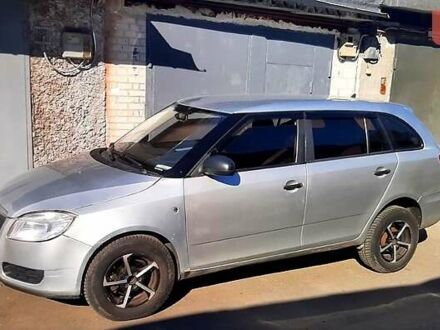 Шкода Фабия 2008 в Киеве на Automoto.ua Серый Шкода Фабия, объемом двигателя 1.4 л и пробегом 290 тыс. км за 4500 $, фото 1 на Automoto.ua