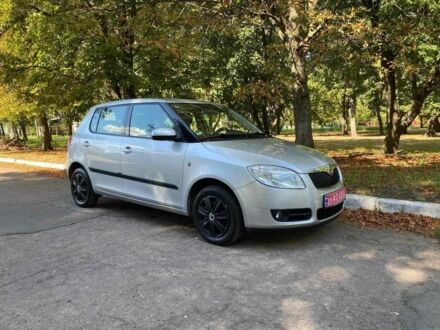 Серый Шкода Фабия, объемом двигателя 0 л и пробегом 218 тыс. км за 5100 $, фото 1 на Automoto.ua