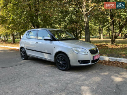 Сірий Шкода Фабія, об'ємом двигуна 1.4 л та пробігом 215 тис. км за 5500 $, фото 1 на Automoto.ua