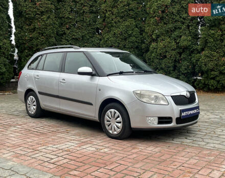 Серый Шкода Фабия, объемом двигателя 1.6 л и пробегом 211 тыс. км за 5500 $, фото 1 на Automoto.ua
