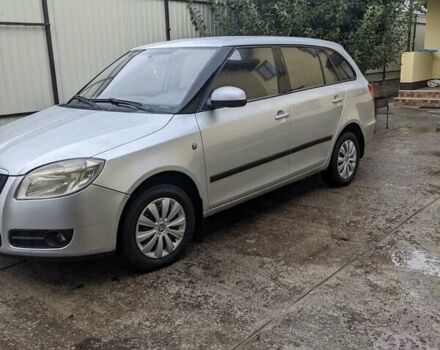 Сірий Шкода Фабія, об'ємом двигуна 1.4 л та пробігом 220 тис. км за 4500 $, фото 1 на Automoto.ua