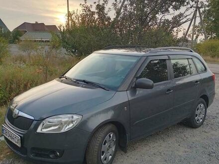 Шкода Фабия 2009 в Чернигове на Automoto.ua Серый Шкода Фабия, объемом двигателя 1.2 л и пробегом 163 тыс. км за 5000 $, фото 1 на Automoto.ua