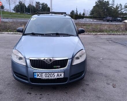 Серый Шкода Фабия, объемом двигателя 1.2 л и пробегом 370 тыс. км за 5600 $, фото 1 на Automoto.ua