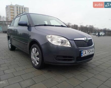 Серый Шкода Фабия, объемом двигателя 1.4 л и пробегом 239 тыс. км за 4950 $, фото 1 на Automoto.ua