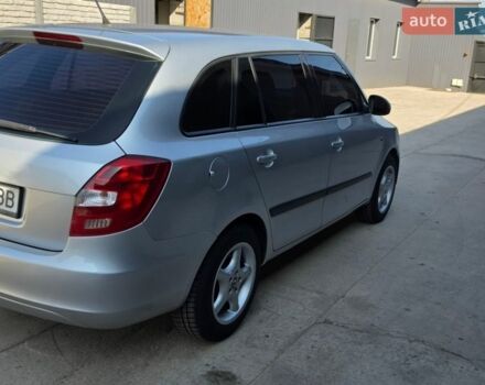 Серый Шкода Фабия, объемом двигателя 1.2 л и пробегом 235 тыс. км за 5800 $, фото 1 на Automoto.ua