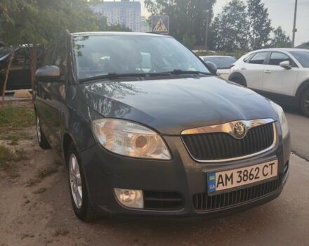 Сірий Шкода Фабія, об'ємом двигуна 1.6 л та пробігом 285 тис. км за 5700 $, фото 1 на Automoto.ua