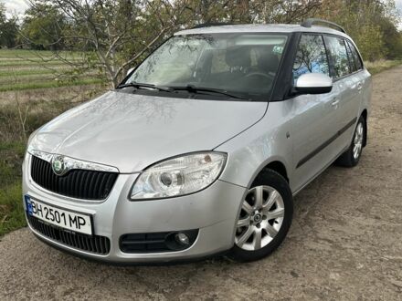 Шкода Фабия 2009 в Татарбунарах на Automoto.ua Серый Шкода Фабия, объемом двигателя 1.4 л и пробегом 240 тыс. км за 4800 $, фото 1 на Automoto.ua