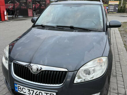 Серый Шкода Фабия, объемом двигателя 1.42 л и пробегом 242 тыс. км за 6200 $, фото 1 на Automoto.ua