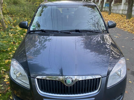 Сірий Шкода Фабія, об'ємом двигуна 1.39 л та пробігом 196 тис. км за 5200 $, фото 1 на Automoto.ua