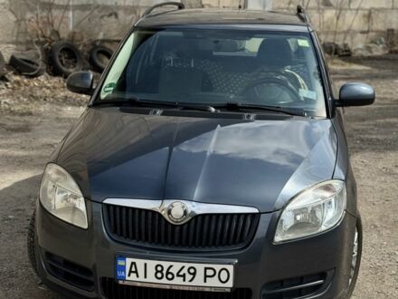 Серый Шкода Фабия, объемом двигателя 1.4 л и пробегом 185 тыс. км за 6300 $, фото 1 на Automoto.ua