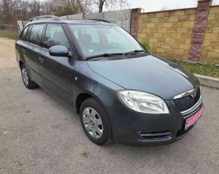 Серый Шкода Фабия, объемом двигателя 1.4 л и пробегом 174 тыс. км за 6550 $, фото 1 на Automoto.ua