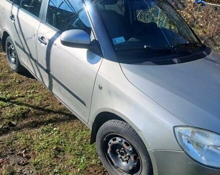 Шкода Фабія 2009 у Мукачеве на Automoto.ua Сірий Шкода Фабія, об'ємом двигуна 1.2 л та пробігом 237 тис. км за 4200 $, фото 1 на Automoto.ua