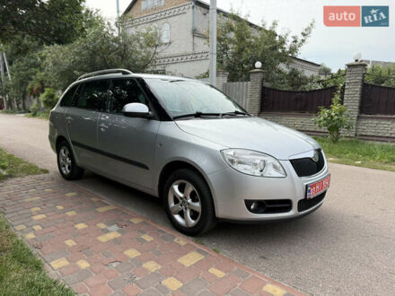Шкода Фабия 2009 в Борисполе на Automoto.ua Серый Шкода Фабия, объемом двигателя 1.6 л и пробегом 211 тыс. км за 6500 $, фото 1 на Automoto.ua