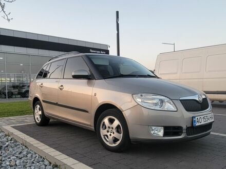 Шкода Фабия 2009 в Мукачеве на Automoto.ua Серый Шкода Фабия, объемом двигателя 1.4 л и пробегом 230 тыс. км за 5699 $, фото 1 на Automoto.ua