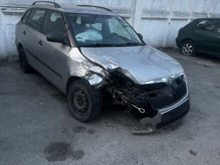 Шкода Фабия 2009 в Киеве на Automoto.ua Серый Шкода Фабия, объемом двигателя 1.2 л и пробегом 140 тыс. км за 1999 $, фото 1 на Automoto.ua