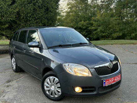 Серый Шкода Фабия, объемом двигателя 1.39 л и пробегом 225 тыс. км за 6150 $, фото 1 на Automoto.ua