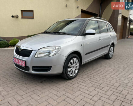 Сірий Шкода Фабія, об'ємом двигуна 1.6 л та пробігом 222 тис. км за 5888 $, фото 1 на Automoto.ua