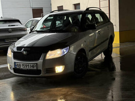 Серый Шкода Фабия, объемом двигателя 1.2 л и пробегом 115 тыс. км за 5300 $, фото 1 на Automoto.ua