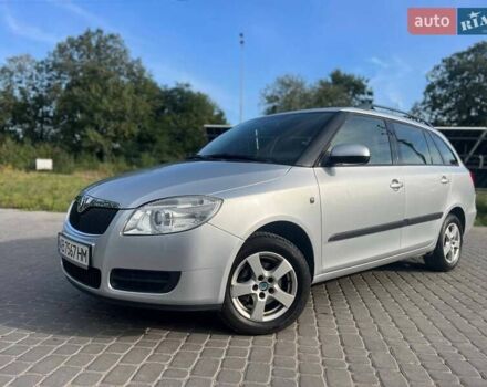 Сірий Шкода Фабія, об'ємом двигуна 1.39 л та пробігом 204 тис. км за 5500 $, фото 1 на Automoto.ua
