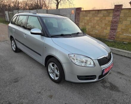 Серый Шкода Фабия, объемом двигателя 1.4 л и пробегом 172 тыс. км за 6550 $, фото 1 на Automoto.ua