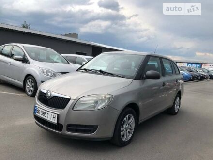 Шкода Фабия 2009 в Житомире на Automoto.ua Серый Шкода Фабия, объемом двигателя 1.2 л и пробегом 188 тыс. км за 3999 $, фото 1 на Automoto.ua
