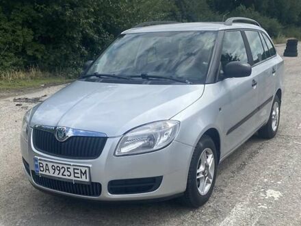 Сірий Шкода Фабія, об'ємом двигуна 1.2 л та пробігом 213 тис. км за 4350 $, фото 1 на Automoto.ua