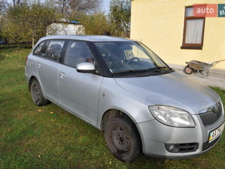 Сірий Шкода Фабія, об'ємом двигуна 1.39 л та пробігом 246 тис. км за 4300 $, фото 1 на Automoto.ua