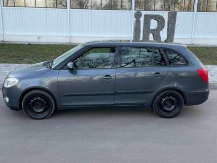 Шкода Фабия 2009 в Полтаве на Automoto.ua Серый Шкода Фабия, объемом двигателя 1.4 л и пробегом 260 тыс. км за 4900 $, фото 1 на Automoto.ua