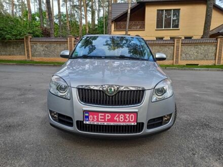Шкода Фабия 2009 в Чернигове на Automoto.ua Серый Шкода Фабия, объемом двигателя 1.4 л и пробегом 170 тыс. км за 5900 $, фото 1 на Automoto.ua