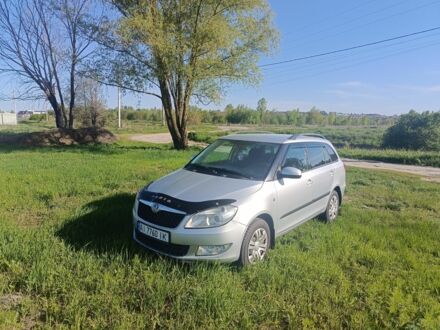 Сірий Шкода Фабія, об'ємом двигуна 0.12 л та пробігом 328 тис. км за 4700 $, фото 1 на Automoto.ua