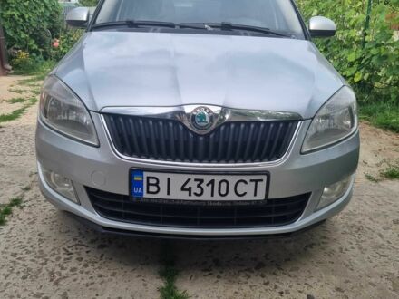 Шкода Фабія 2010 у Полтаві на Automoto.ua Сірий Шкода Фабія, об'ємом двигуна 1.4 л та пробігом 150 тис. км за 5200 $, фото 1 на Automoto.ua