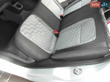 Серый Шкода Фабия, объемом двигателя 1.2 л и пробегом 141 тыс. км за 5900 $, фото 1 на Automoto.ua