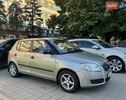 Серый Шкода Фабия, объемом двигателя 1.2 л и пробегом 406 тыс. км за 3500 $, фото 1 на Automoto.ua