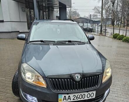Серый Шкода Фабия, объемом двигателя 1.6 л и пробегом 276 тыс. км за 6150 $, фото 1 на Automoto.ua