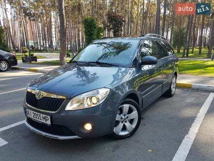 Серый Шкода Фабия, объемом двигателя 1.2 л и пробегом 232 тыс. км за 5500 $, фото 1 на Automoto.ua