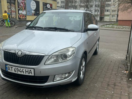 Сірий Шкода Фабія, об'ємом двигуна 1.2 л та пробігом 230 тис. км за 5550 $, фото 1 на Automoto.ua