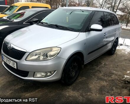 Серый Шкода Фабия, объемом двигателя 1.4 л и пробегом 480 тыс. км за 4100 $, фото 1 на Automoto.ua