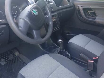 Шкода Фабия 2010 в Мукачеве на Automoto.ua Серый Шкода Фабия, объемом двигателя 1.6 л и пробегом 280 тыс. км за 5300 $, фото 1 на Automoto.ua